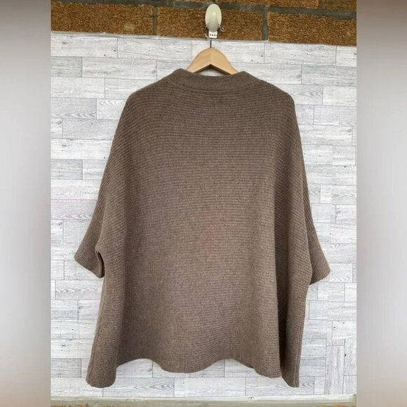 FLORA FEDI PONCHO SWEATER large - Picture 9 of 9